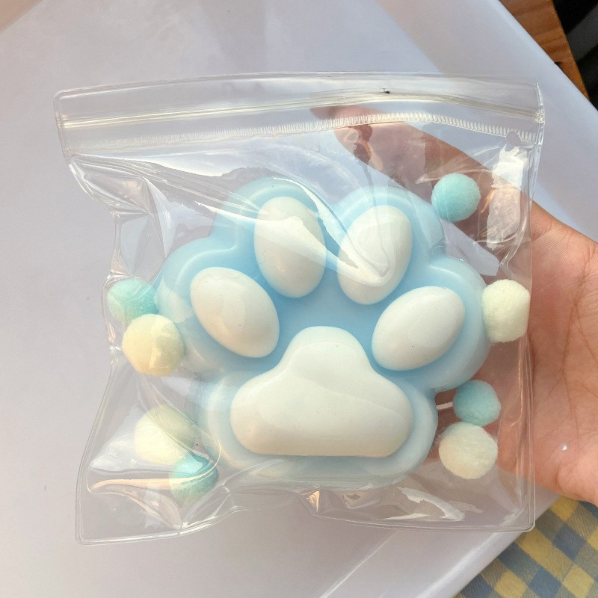 Fluffy Paw Pop