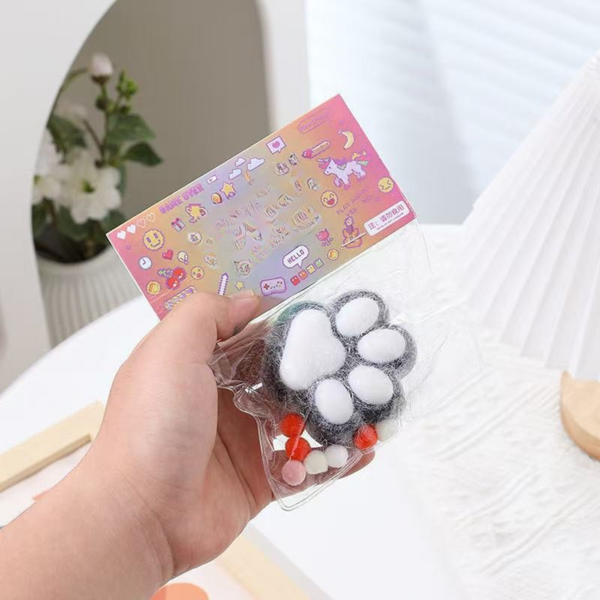 Fluffy Paw Pop